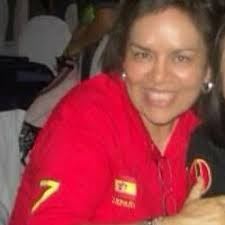 Edna Escobar (@Ednalucrecia)