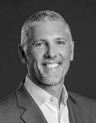 Deborah Royer's Instagram, Twitter & Facebook