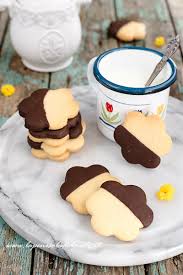 Check spelling or type a new query. Biscotti Di Pasta Frolla Deliziosi Di Tante Forme Immersi Nel Cioccolato