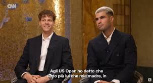 Sinner-Alcaraz l'intervista doppia, Jannik: «Il nostro rapporto è migliorato». Carlos: «La rivalità è solo in campo»