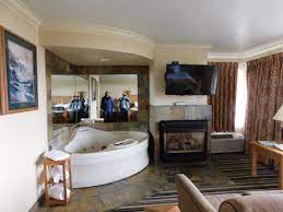 Fireplace Jacuzzi And Free Internet Picture Of Lincoln Sands Oceanfront Resort Ascend Hotel Collection Lincoln City Tripadvisor