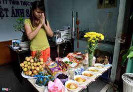 Bên cạnh ý nghĩa tiêu diệt sâu bọ phá hoại mùa màng thì người việt còn cho rằng đây là dịp để giải trừ bệnh tật trong thời gian giao mùa. Hiá»ƒu Ä'ung Vá» Táº¿t Ä'oan Ngá» Cá»§a NgÆ°á»i Viá»‡t Phá»¥ Ná»¯ Bao NgÆ°á»i Lao Ä'á»™ng