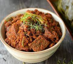 Apabila sudah seperti itu anda bisa mengangkat dan menyajikannya pada tempat saji. Rendang Daging Kerbau Rasa