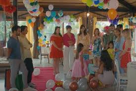 Yeni bölüm sen çal kapımı dizisinde yine heyecanlı anlar izleyicileri bekliyor. Sen Cal Kapimi Bolum 43 Ne Kadar Uzak O Kadar Iyi I Asli Nin Sureti