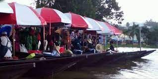 Senarai tempat menarik di melaka untuk mereka yang sedang merancang percutian. Perak Pun Ada Floating Market Di Pengkalan Hulu