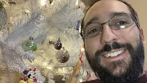 Amazon.com: Hallmark Disney Mickey Mouse Icon Christmas Ornament, Metal :  Home & Kitchen