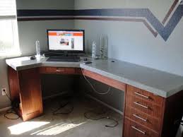 Cut three pieces of wood and adjust them to the appropriate dimension. 21 Diy Computer Desk Ideas That Will Astound You