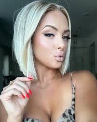 Savannah Clayton's Instagram, Twitter & Facebook