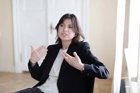 Нателла крапивина (на фото с отцом и светланой лободой): Prodyuser Lobody I Kisloty Natella Krapivina O Shou Biznese Trudogolizme I Evrovidenii The Blueprint Yandeks Dzen