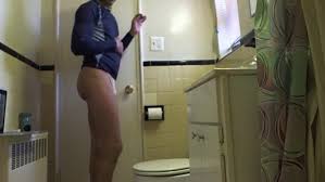 Salle de bain en string regarder en ligne