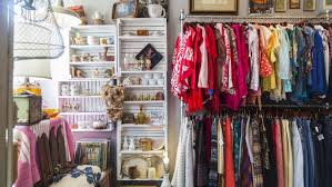 Chicago S Best Thrift Stores For Secondhand And Resale Shopping Chicago Shopping Thrifting Vintage Shops