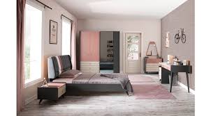 Genç odası takımları için onlarca alternatif vivense'de. Avizerere