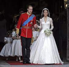 Check spelling or type a new query. Perfekt Zugeschnitten Kates Brautkleid War Ein Traum Aus Spitze Welt