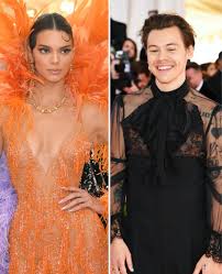 Kendall jenner for elle magazine. Kendall Jenner Strahlt Neben Ex Harry Styles Auf Met Gala Promiflash De