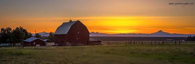 Arizona/utah desert cliffs, canyons, towers and buttes. Powell Butte Sunset Butte Sunset Oregon