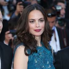 Happening, done, or used most often: Berenice Bejo Signs With Uta Exclusive The Hollywood Reporter