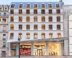 ═ home is where love resides, memories are created, friends always belong, and laughter never ends! Dior Opens A Breathtaking Boutique On The Champs Elysees L Officiel