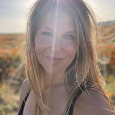 Tracey Hoffman's Instagram, Twitter & Facebook