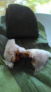 Kue iwel ini biasanya disajikan kue iwel ini bisa bertahan cukup lama, lebih kurang 5 hari karena pembuatannya melalui proses sangrai, pembakaran dan pengukusan. Sejarah Iwel Iwel Yang Unik