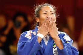 She won bronze at the grand slam in abu dhabi in 2016. Ketleyn Quadros Faz Historia E Leva O Ouro No Grand Slam De Judo