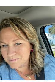 Sara Sandman's Instagram, Twitter & Facebook