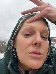 Julie Wetmore's Instagram, Twitter & Facebook