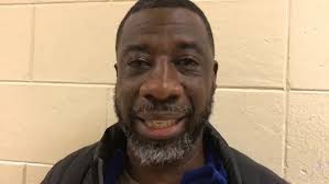 Muskegon’s Keith Guy, Chicago Curie’s Michael Oliver use basketball game as  teaching moment