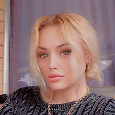 Mikayla davis (@micky_d17)