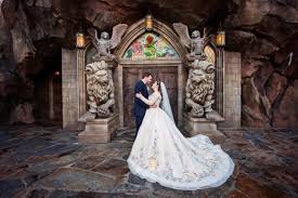 Para que en tu boda pase exactamente lo mismo, esta vez te compartimos las mejores canciones para vals de boda, la playlist para tener un primer baile como. Canciones De Disney Para Tu Vals De Bodas The Signature Co Wedding Event Consultants