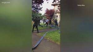 Quick actions from neighbors helped save family in Everett house fire