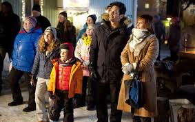 Ça commence aujourd'hui stars and faustine bollaert as présentatrice. Coup De Foudre A Noel Avec Tomer Sisley Et Julie De Bona Le Lundi 18 Decembre 2017 Sur Tf1