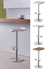 Anstatt mühsam deine position auf dem barhocker. Barstuhl Weiss Serie Ed Von Moree Design Und Funktionalitat Barhocker Barhocker Design Barstuhle