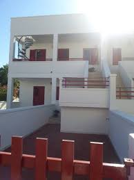 Appartamento romi' con veranda in baia verde. B B Hotel Case Vacanza Rent Car Service