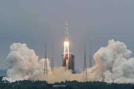 Public holidays in malaysia are regulated at both federal and state levels, mainly based on a list of federal holidays observed nationwide plus a few additional holidays observed by each individual state and federal territory.the public holidays are a mix of secular holidays celebrating the nation and its history, and selected traditional holidays of the various ethnic and religious groups. U S Space Command Tracks Chinese Rocket For Uncontrolled Re Entry From Orbit The Star