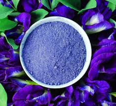 Mixologists Discover Butterfly Pea Powder for Making Blue Drinks | Cheers