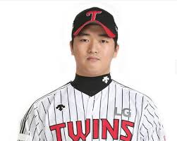 어릴 때부터 과학적 훈련 성장 프로에선 빅리그 첨단장비로 훈련 고우석 올해 리그 최고 157.4㎞ 안우진은 156.6㎞ 던져 ì˜¤ìŠ¹í™˜ ë‹®ì€ ê³ ìš°ì„ ë‹¤ì‹œ ìš¸ë ¤ í¼ì§„ ìž ì‹¤ ì‚¬ì´ë Œ
