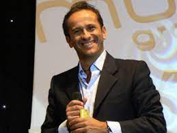 Benvenuti sul profilo twitter ufficiale di uccio de santis: Uccio De Santis E Antonio Tutolo Giocano In Tv Per La Onlus Di Trani Oltre Free Press Quotidiano Di Notizie Gratuite