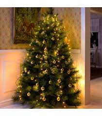 La guirlande lumineuse multicolore apporte un éclairage décoratif avec beaucoup de fantaisie. Voile Guirlande Pour Decoration Sapin De Noel 150 Diodes Led