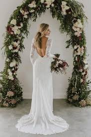 What S The Average Cost Of A Wedding Dress Backlessweddingdresseswithsleeves Wedding Dresses Lace Ivory Lace Wedding Dress Backless Wedding Dress