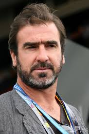 Eric cantona con la maglia dell'auxerre il 22 giugno 1985 (gerard cerles/afp/getty images). Eric Cantona Former French Football Player Eric Cantona French Football Players Manchester United Football Club