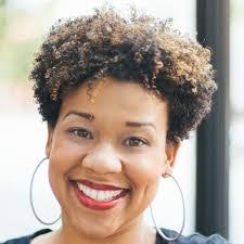 Andrea Williams's Instagram, Twitter & Facebook