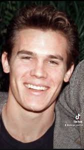 Josh Brolin Smile