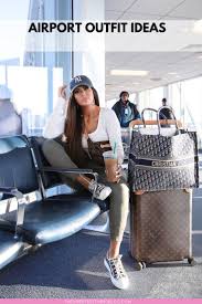 What I Wore On My Flight To Aspen Airport Ootd The Sweetest Thing Airport Outfit Winter Airport Outfit Comfy Airport Outfit