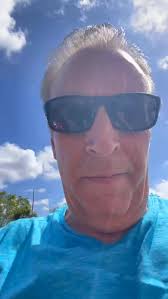 It's a coincidence this was Southside Johnny's last gig. I don't know  nuttin'. The Look.