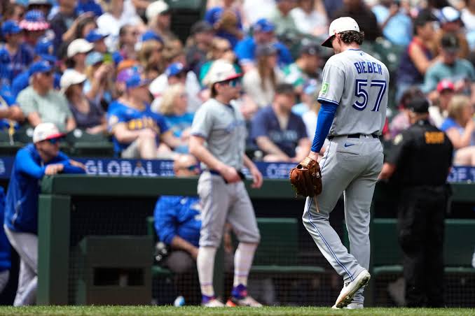 Blue Jays held to one hit in 11-0 loss to Mariners - The Globe and Mail