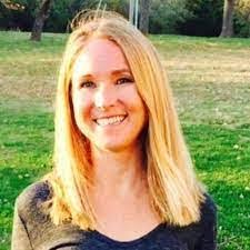 Elizabeth Linke's Instagram, Twitter & Facebook