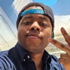 Brian Lattimore (@Leonil_requiem)