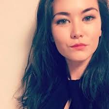 Emily Dow's Instagram, Twitter & Facebook