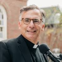 Samantha Mraz's Instagram, Twitter & Facebook