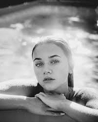 Why do I take take photographs? Because women's beauty demands to be  captured. Period. What a playful, carefree and creative sessions that was  with Laura